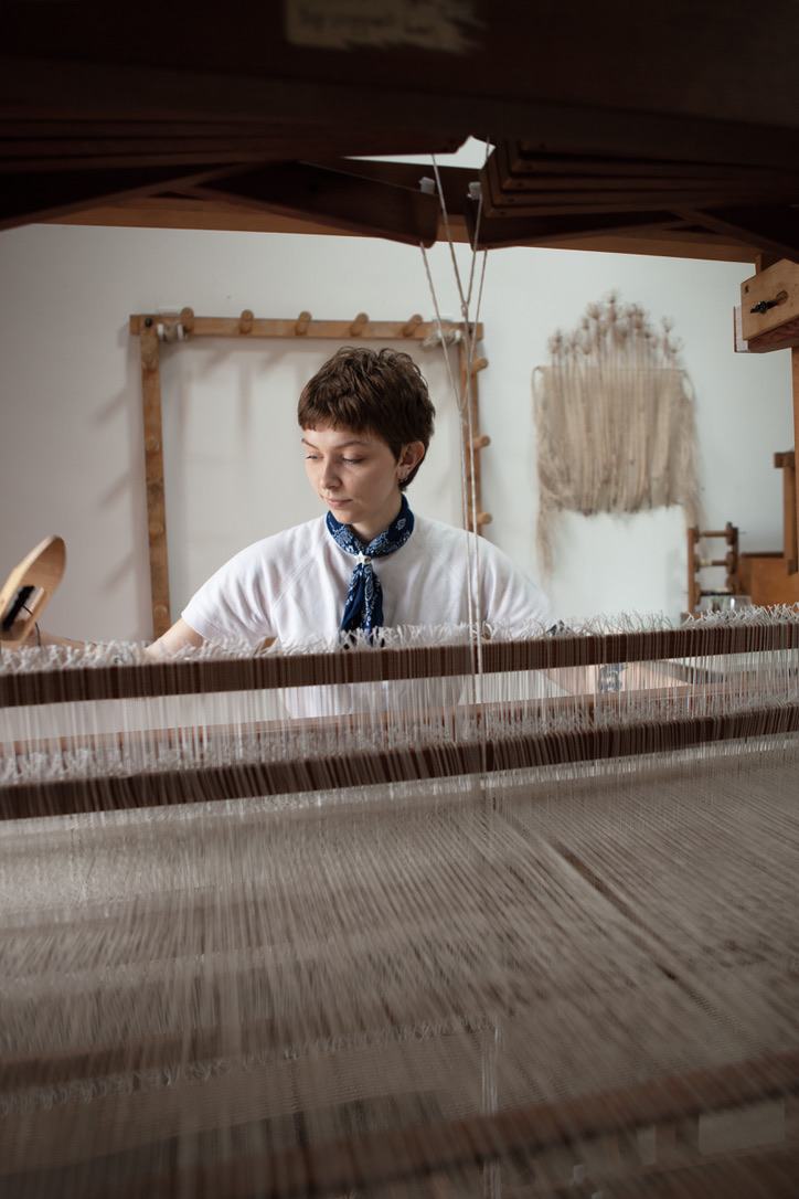 Scarlett Farrer at the loom